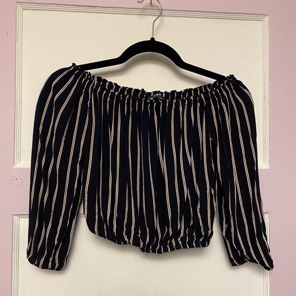 BRANDY MELVILLE STRIPED MAURA OFF THE SHOULDER TOP - Picture 2 of 3